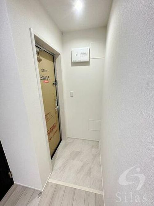 フジパレス長原駅西Ⅴ番館の玄関
