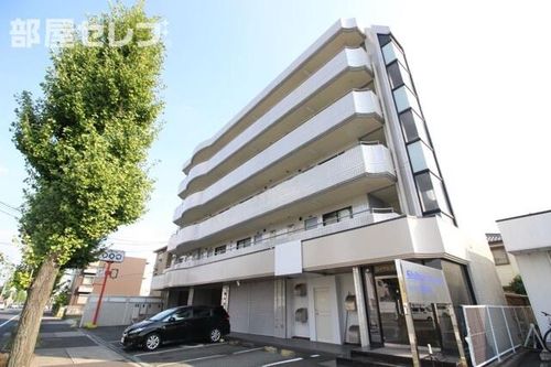 ロイヤルマンション横井の外観