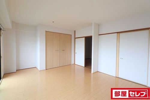 ロイヤルマンション横井の内装