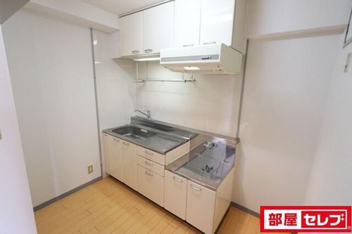 ロイヤルマンション横井のキッチン