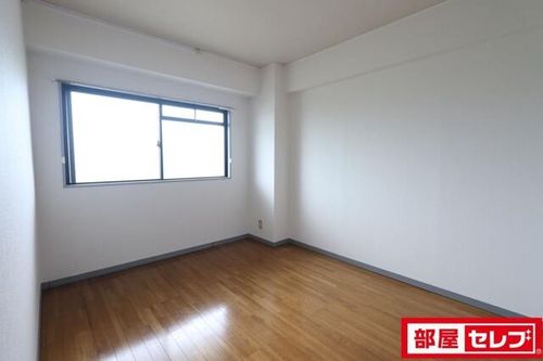 ロイヤルマンション横井の内装