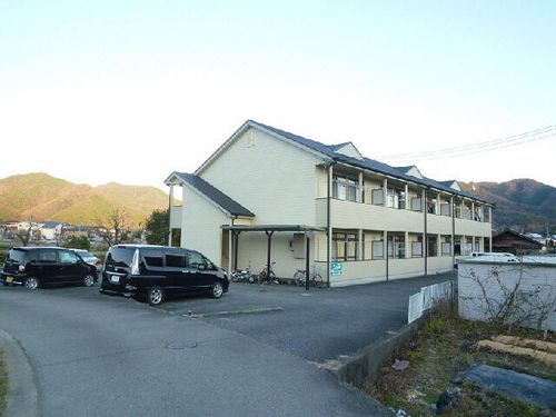 川井田ハイツ202の外観