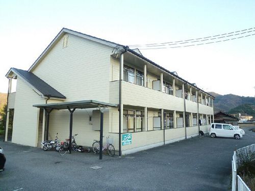 川井田ハイツ202の外観