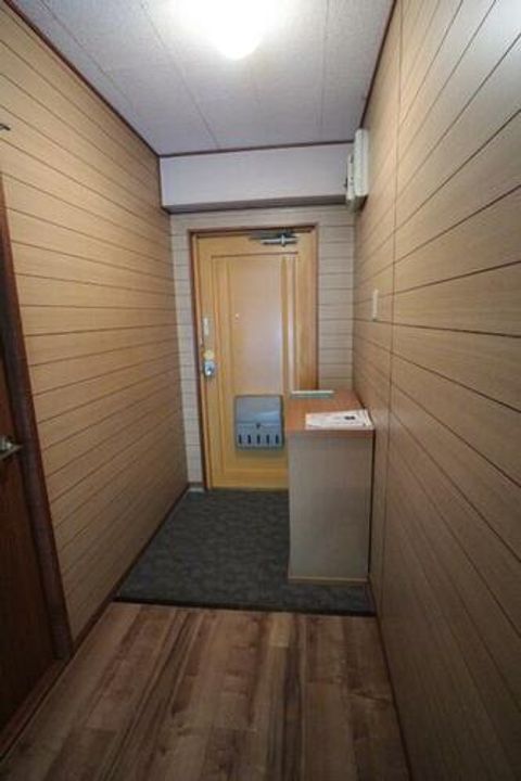 グリーンライフ山ノ沢5Bの玄関
