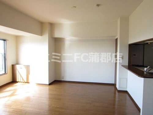 エスポワール蒲郡Ⅱ704の内装