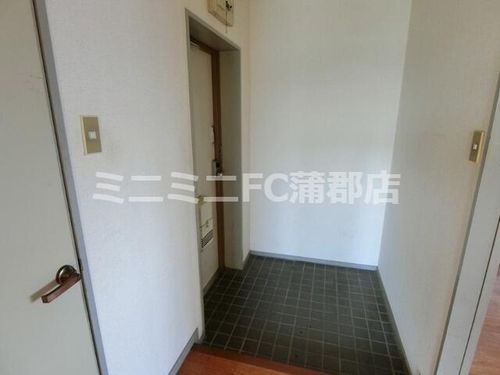 アネックス小林501の玄関