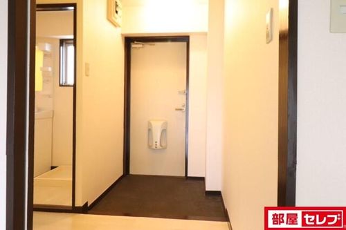 山下ハイツ102の玄関