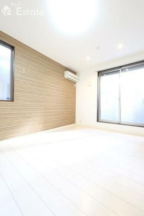 愛知県名古屋市千種区田代町字蝮池上(アパート)の賃貸物件102の居間