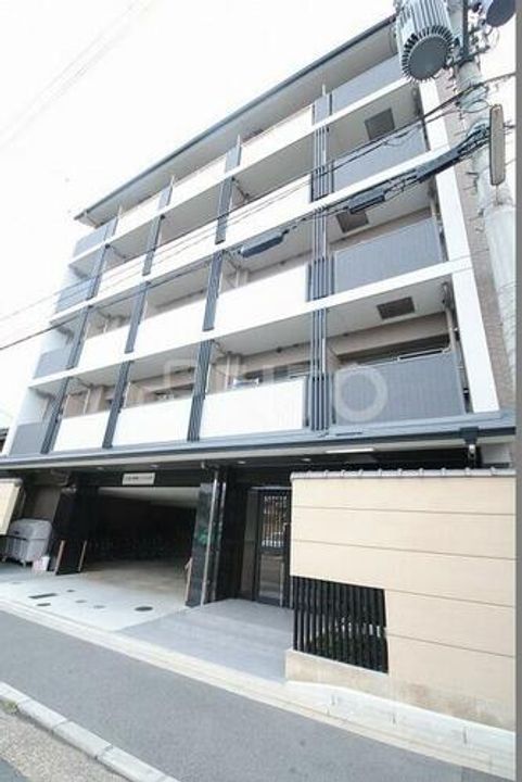 プレミアムステージ京大前の外観