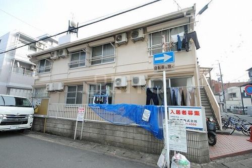 タウニィ一乗寺の玄関