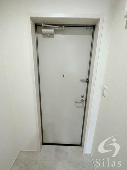 大阪府東大阪市高井田西2丁目(アパート)の賃貸物件の玄関