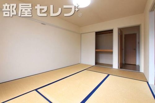 ロイヤル中平の内装