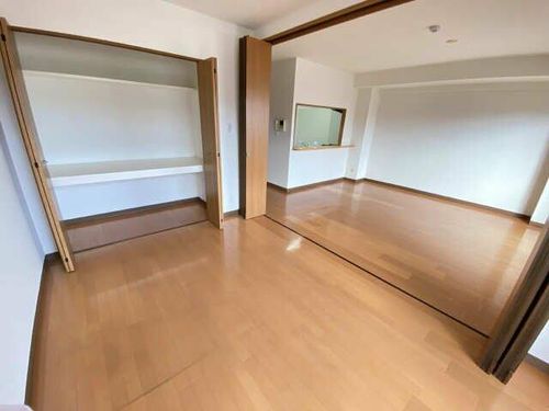ラピスラズリTNの居間