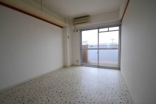 ビラ三秀植田108の内装