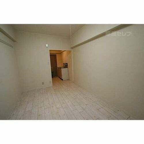 ビラ三秀植田108の内装