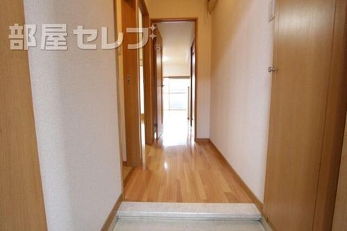 Pastoral303の玄関