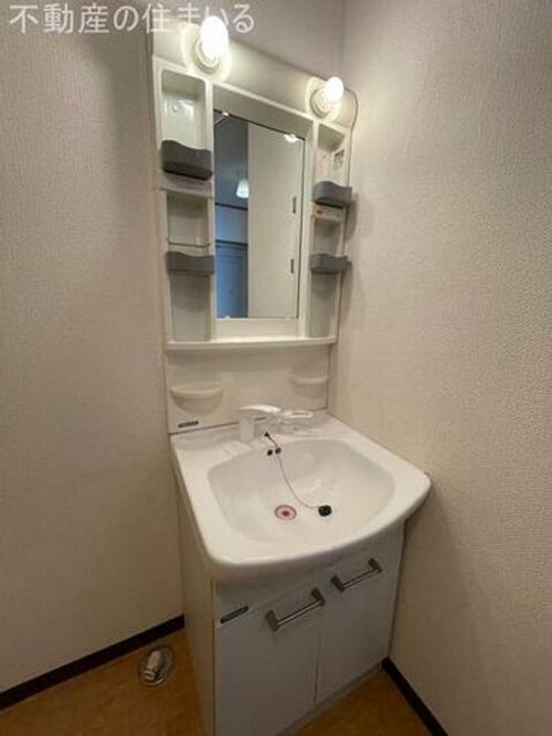 第5ナベビルの内装