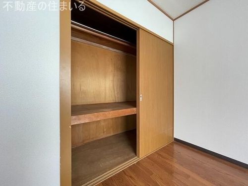 第5ナベビルの内装