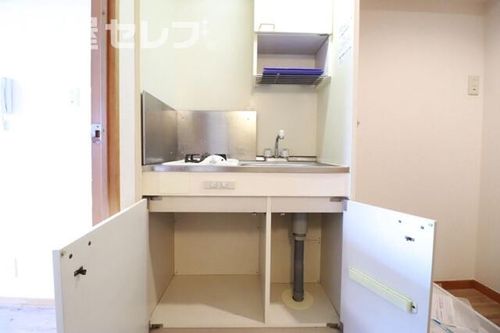 ハイム金山南802のキッチン