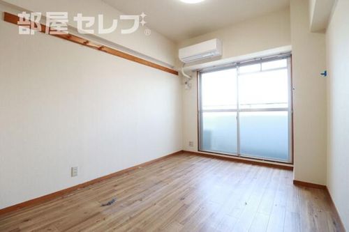 ハイム金山南802の内装