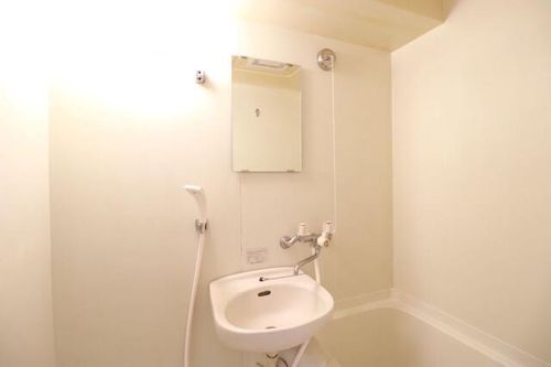 ハイム金山南802の内装