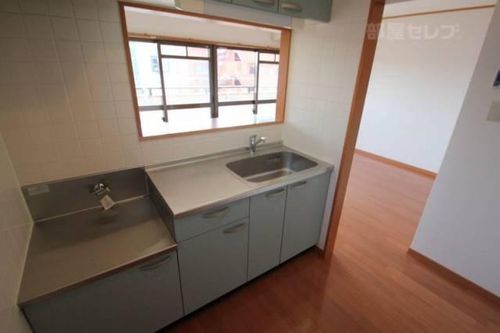 フォンテーヌ峯Ⅱ103のキッチン