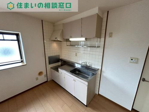 愛知県岡崎市緑丘1丁目(マンション)の賃貸物件のキッチン