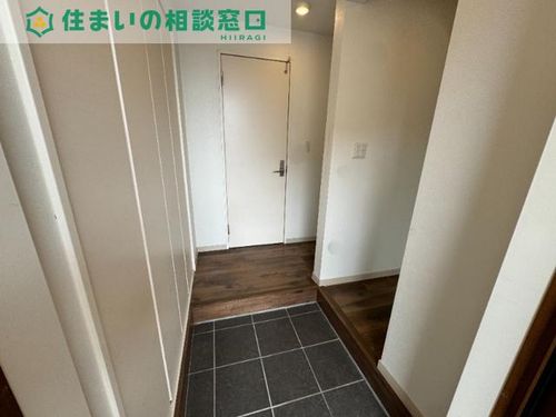 愛知県岡崎市牧御堂町字郷中(アパート)の賃貸物件の玄関