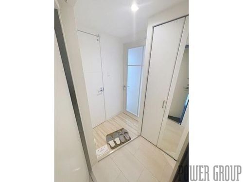 ヴェネーノ円山の玄関