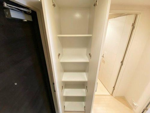 セレッソコート上本町EASTの玄関