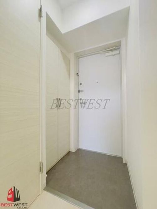 フレアコート梅田の玄関