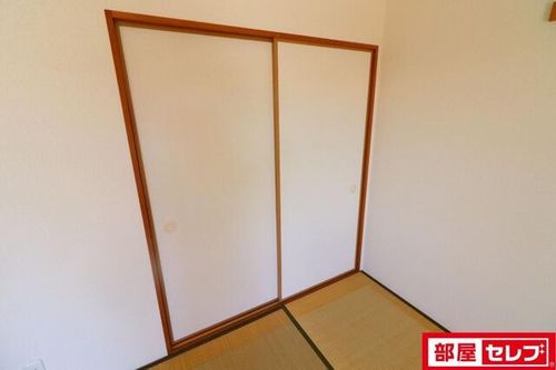 すずらん202の玄関