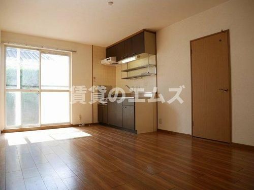 メロディハイツ清水B-201の居間