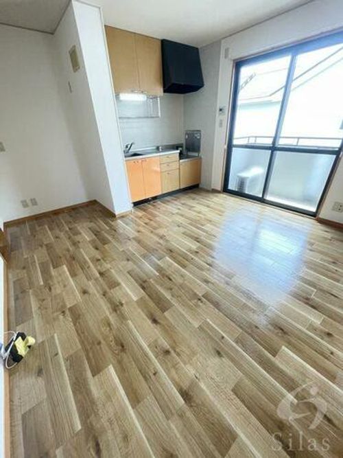 エステートたつみの居間