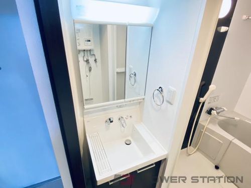 BLAST(ブラスト)稲穂の内装