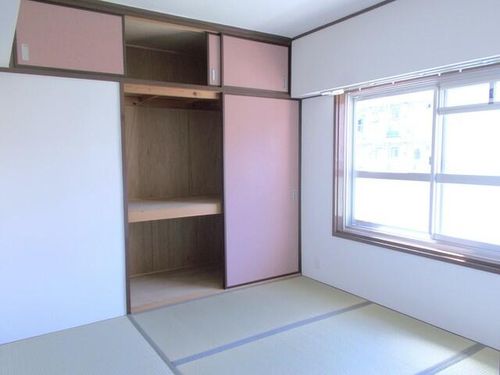 UR助松0180202の内装