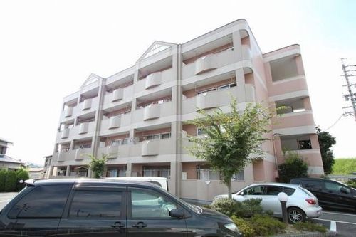 エルシャトー新川202の外観