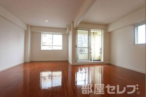 セントレイクセレブ大曽根201の内装