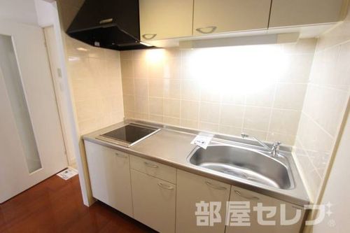 セントレイクセレブ大曽根201のキッチン