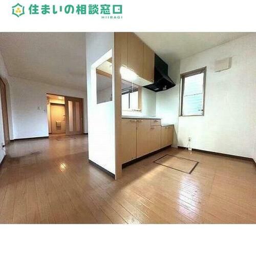 愛知県碧南市油渕町1丁目(マンション)の賃貸物件の玄関