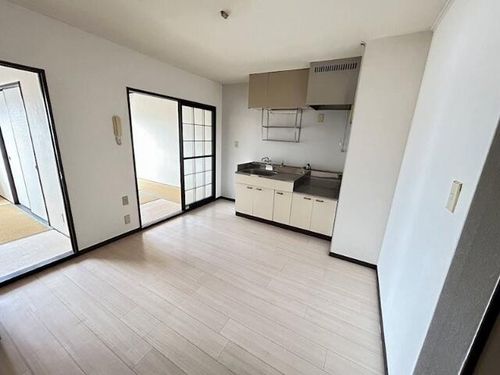 パークサイドM201の居間