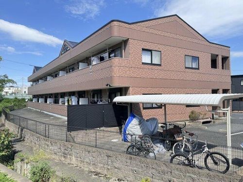 ラ・エレガンス77の外観