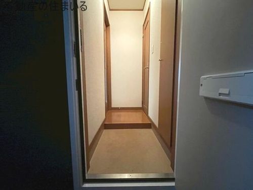 VILLAもいわ103の玄関