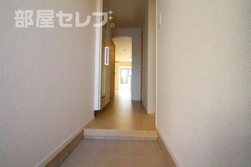 メイハウス102の玄関