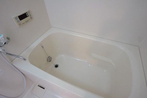 ガーデンコートサンベリー301の風呂