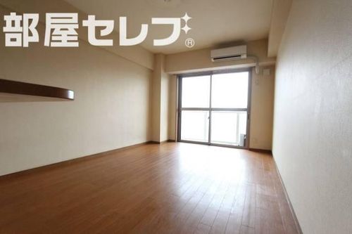 シュテルン中柳303の内装