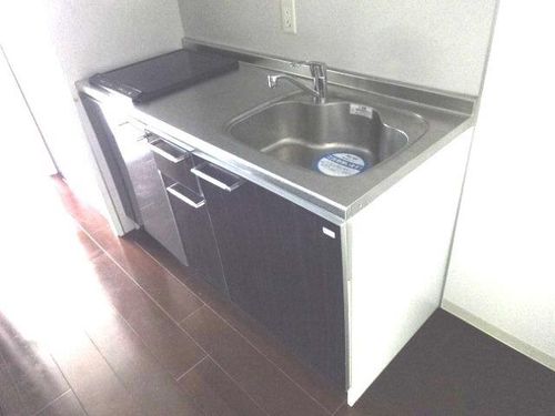 セレニテ新大阪弐番館のキッチン