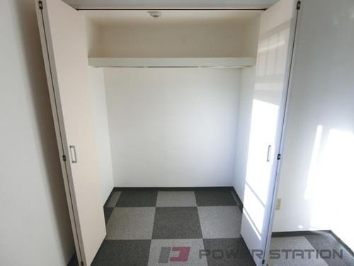 デナーロジオの内装