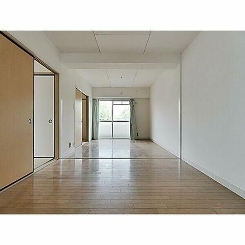 ファミリーハイツ柴田301の内装