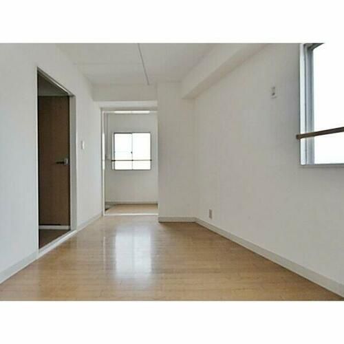 ファミリーハイツ柴田301の内装